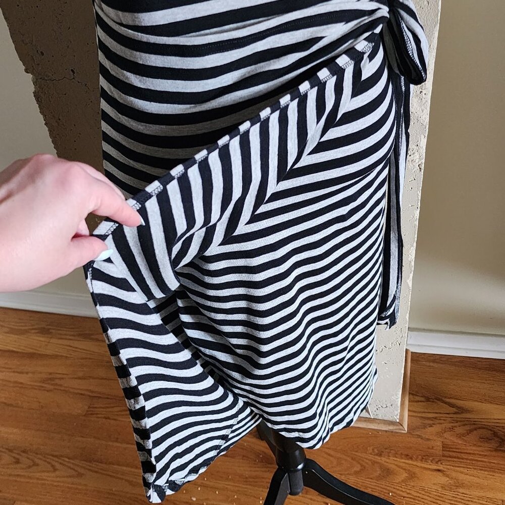 Cupshe Black & Gray Striped Sleeveless Dress with Tie Waist NWT - Picture 6 of 7